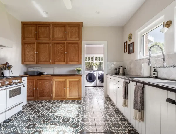 Best Kitchen Flooring and Tiling in East Chicago, IN